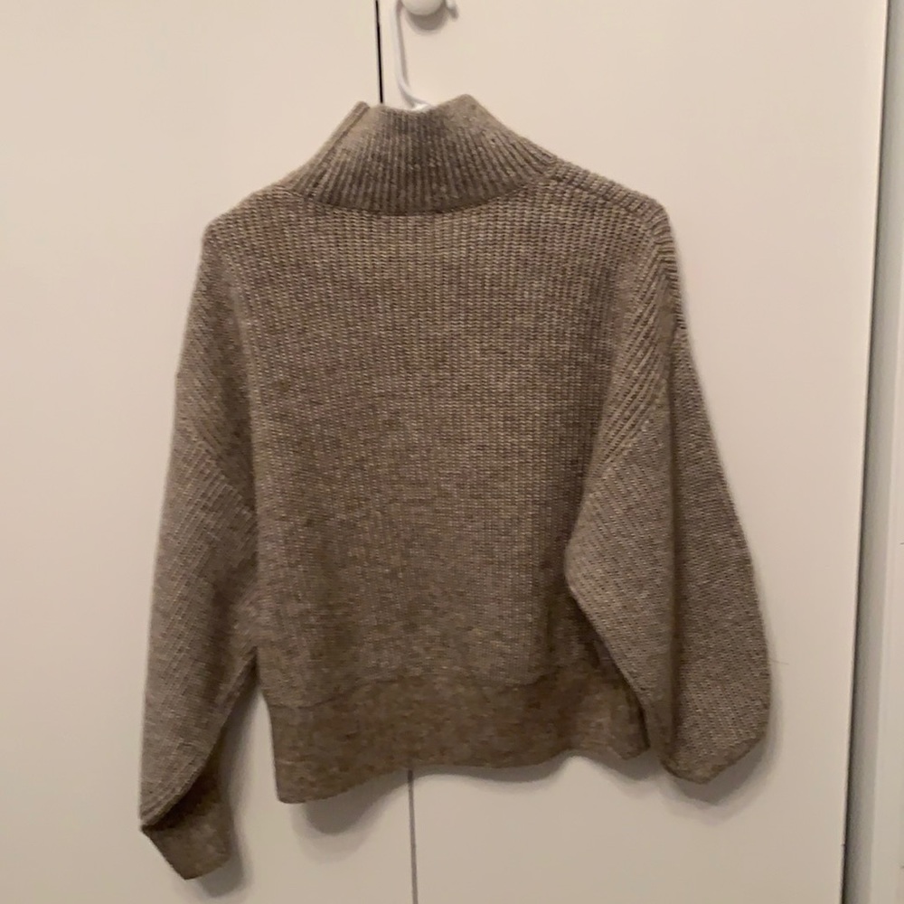Small coffee turtleneck sweater from H&M